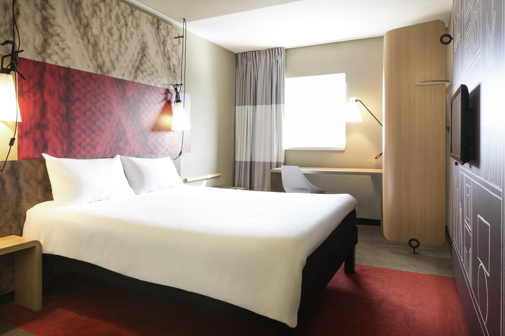 Ibis Strasbourg Centre Petite France Estrasburgo Quarto foto