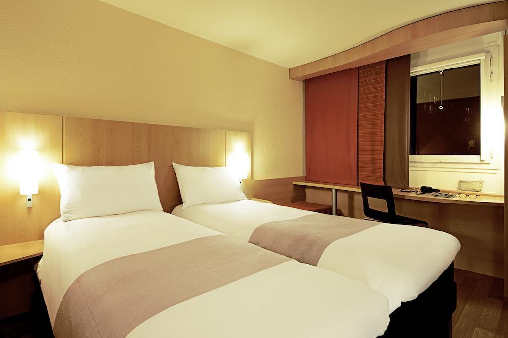 Ibis Strasbourg Centre Petite France Estrasburgo Quarto foto