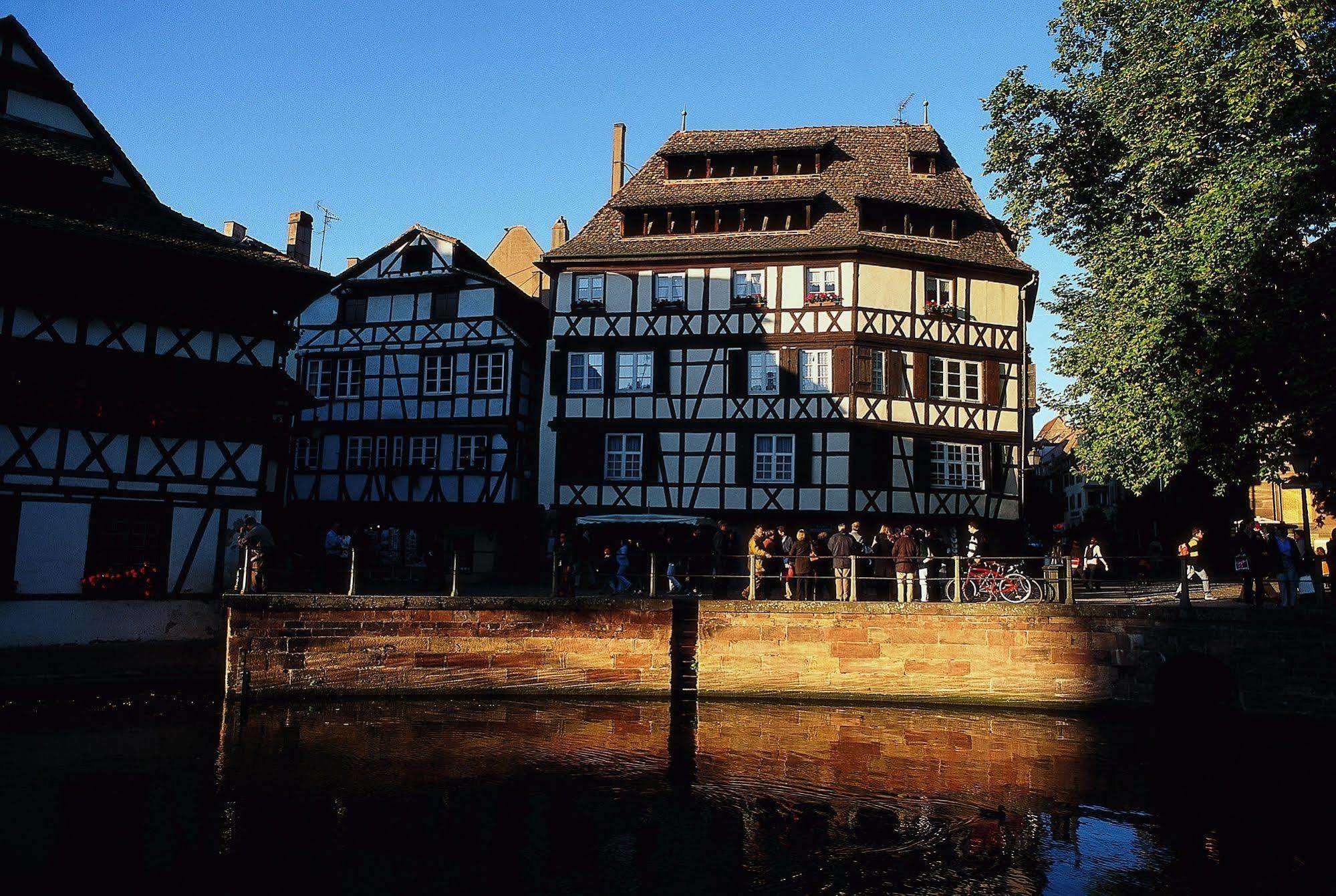 Ibis Strasbourg Centre Petite France Estrasburgo Exterior foto